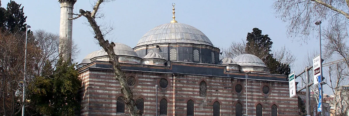 مسجد سنان باشا في اسطنبولIstanbul Review