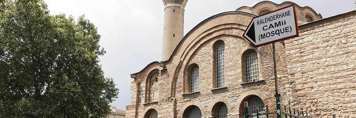 مسجد كالندرهان في اسطنبولIstanbul Review
