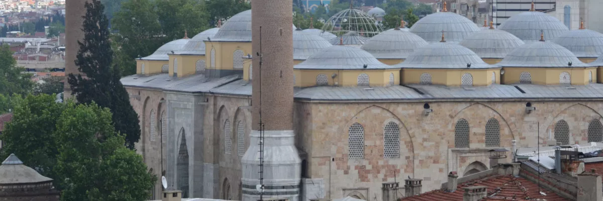 مسجد بورصة الكبير (ULU CAMII)Istanbul Review